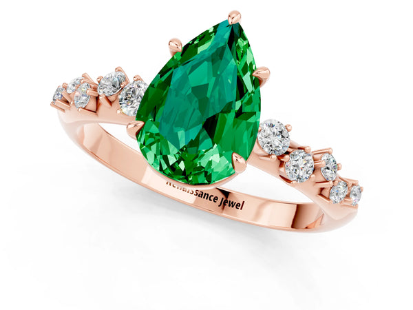 Rose gold Pear Cut Emerald Cluster Side Stone Solitaire Ring with Prong Setting