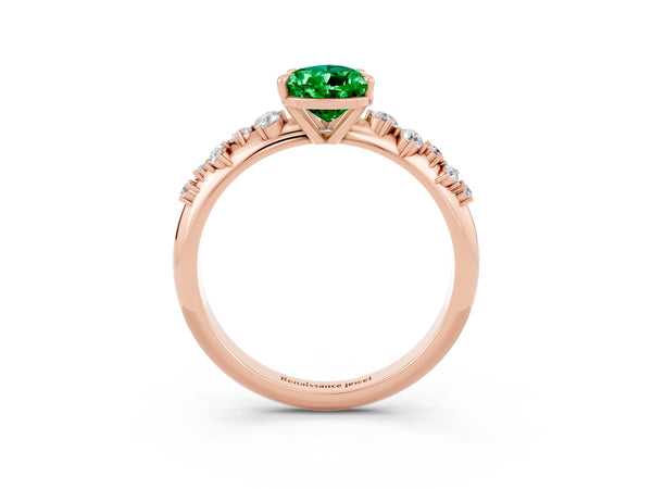 Rose gold Pear Cut Emerald Cluster Side Stone Solitaire Ring with Prong Setting