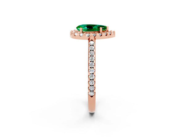 Rose gold Pear Cut Emerald Pavé Halo Ring with Four-Prong Setting