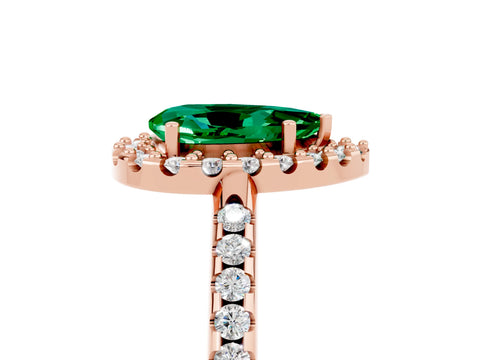 Rose gold Pear Cut Emerald Pavé Halo Ring with Four-Prong Setting_17
