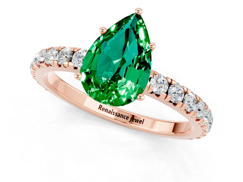 Rose gold Pear Cut Emerald Pavé Solitaire Engagement Ring with Four-Prong Setting_13