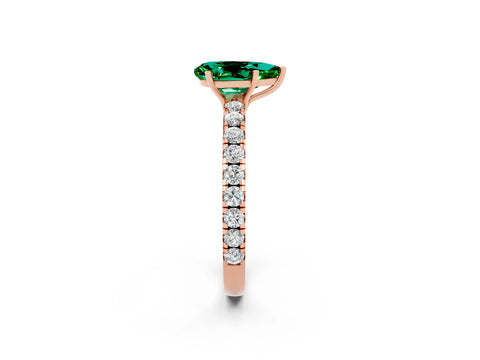 Rose gold Pear Cut Emerald Pavé Solitaire Engagement Ring with Four-Prong Setting_14