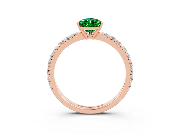 Rose gold Pear Cut Emerald Pavé Solitaire Engagement Ring with Four-Prong Setting