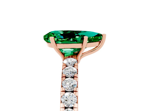 Rose gold Pear Cut Emerald Pavé Solitaire Engagement Ring with Four-Prong Setting_17