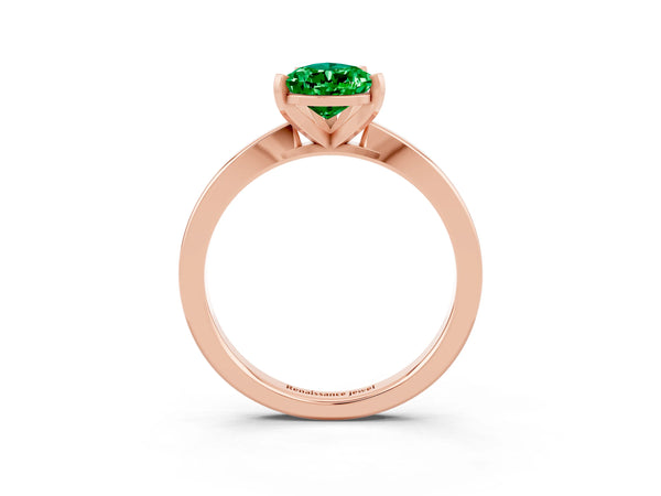 Rose gold Pear Cut Emerald Solitaire Engagement Ring with Classic Band and Four-Prong Setting
