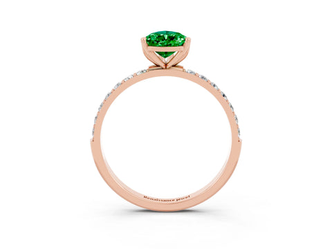 Rose gold Pear Cut Emerald Solitaire Engagement Ring with Pavé Band and Prong Setting_3