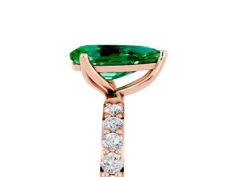 Rose gold Pear Cut Emerald Solitaire Engagement Ring with Pavé Band and Prong Setting_5