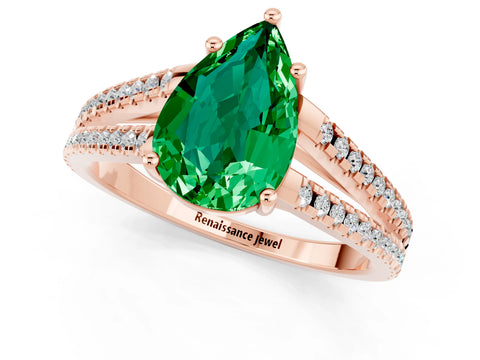 Rose gold Pear Cut Emerald Solitaire Engagement Ring with Split Shank Pavé Band_1