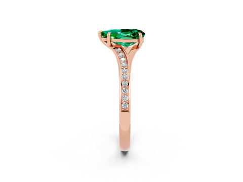Rose gold Pear Cut Emerald Solitaire Ring with Pavé Band and Prong Setting_2