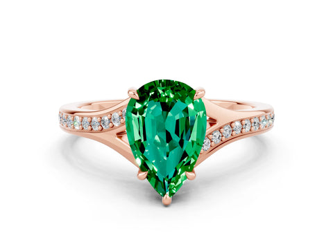 Rose gold Pear Cut Emerald Solitaire Ring with Pavé Band and Prong Setting