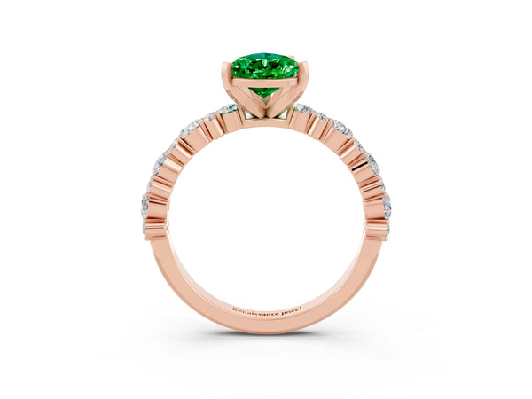 Rose gold Pear Cut Emerald Side Stone Solitaire Ring with Round  and Four-Prong Setting