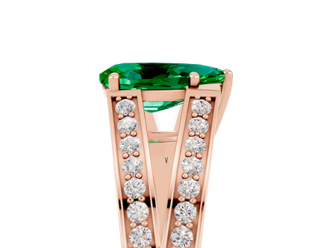 Rose gold Pear Cut Emerald Split Shank Ring with Pavé Band and Four-Prong Setting_5