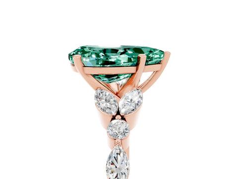 Rose gold Pear Cut Green Sapphire Solitaire Ring with Side Stones and Four-Prong Setting_17
