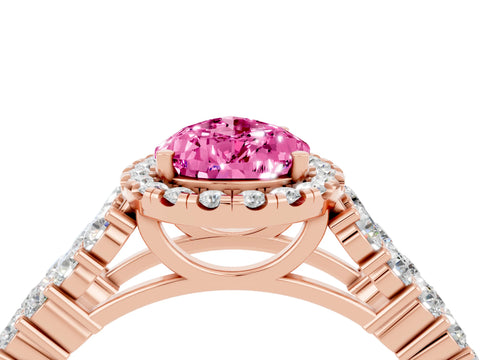 Rose gold Pear Cut Halo Pavé Diamond Engagement Ring with Split Shank and Four-Prong Setting_4