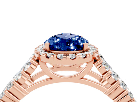 Rose gold Pear Cut Halo Pavé Diamond Engagement Ring with Split Shank and Four-Prong Setting_4