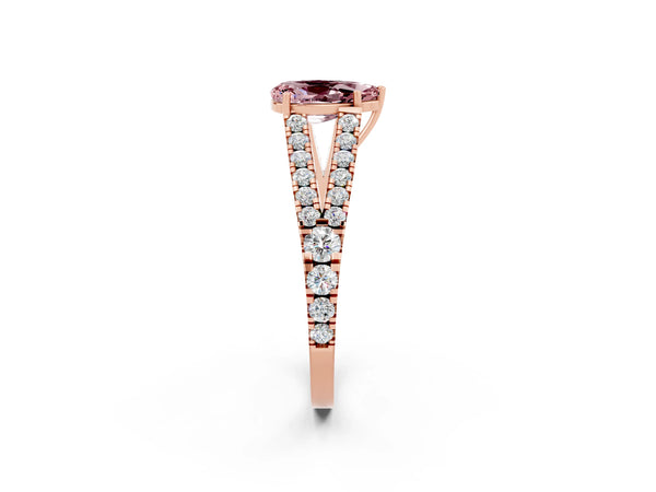 Rose gold Pear Cut Morganite Split Shank Pavé Engagement Ring with Four-Prong Setting