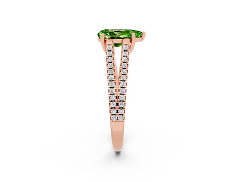 Rose gold Pear Cut Peridot Solitaire Engagement Ring with Split Shank Pavé Band_2