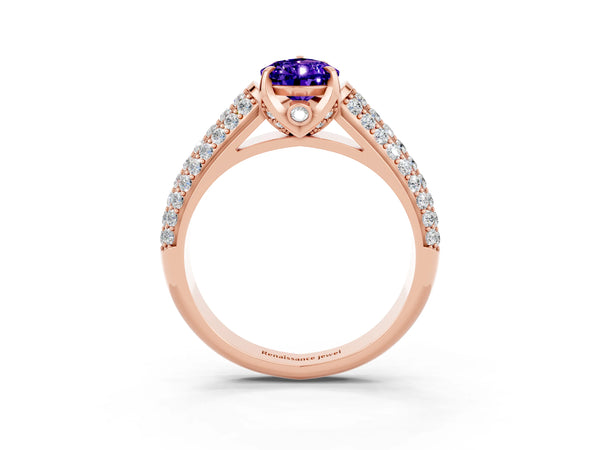Rose gold Pear Cut Tanzanite Solitaire Ring with Three-Row Pavé Band and Four-Prong Setting