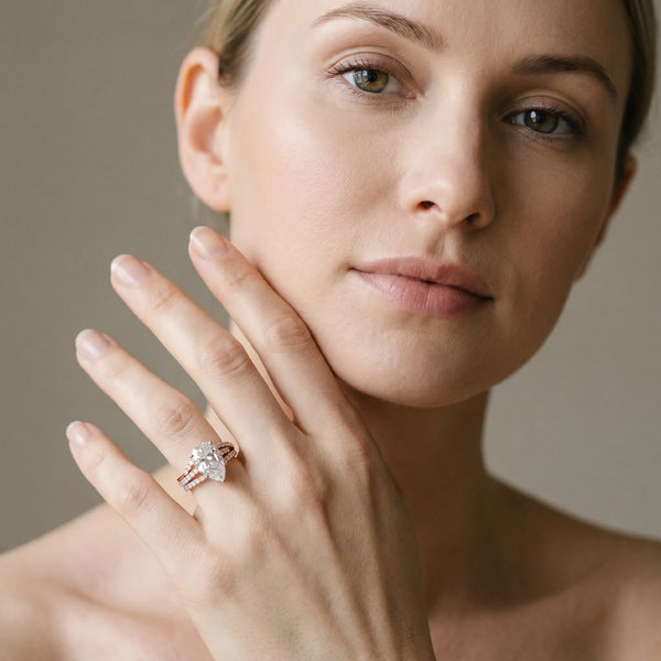 Rose gold Pear Solitaire Twist Band with Pavé Setting and Four-Prong Setting