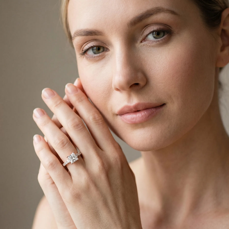 Rose gold Princess Brilliant Diamond Pavé Band with Six-Prong Setting