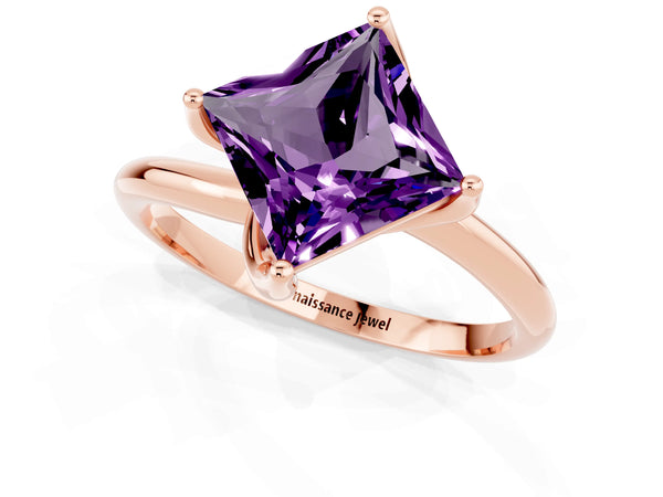 Rose gold Princess Cut Amethyst Solitaire Engagement Ring with Four-Prong Setting and Classic Band