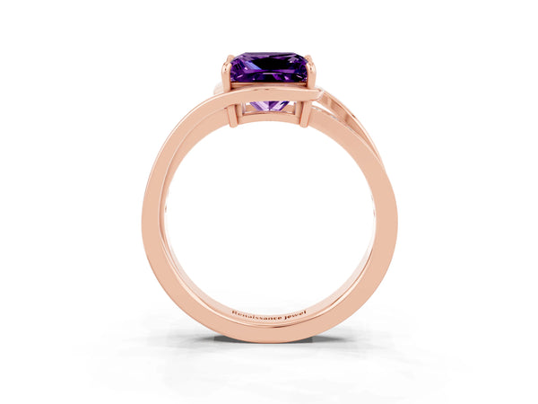 Rose gold Princess Cut Amethyst Solitaire Ring with Split Shank and Prong Setting