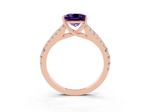 Rose gold Princess Cut Amethyst Split Shank Pavé Engagement Ring with Four-Prong Setting
