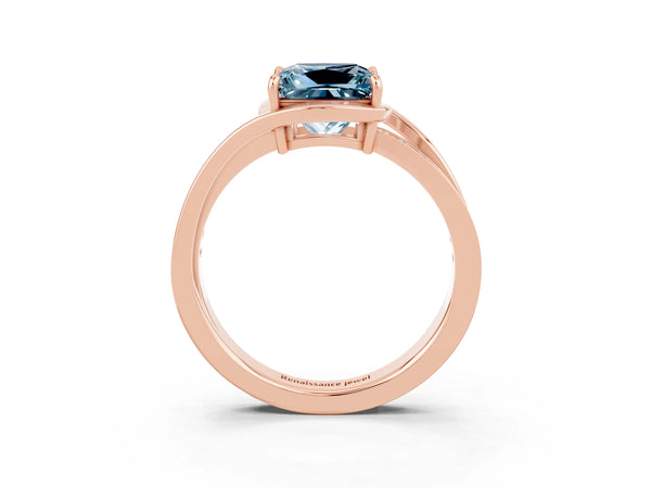 Rose gold Princess Cut Aquamarine Solitaire Ring with Split Shank and Prong Setting