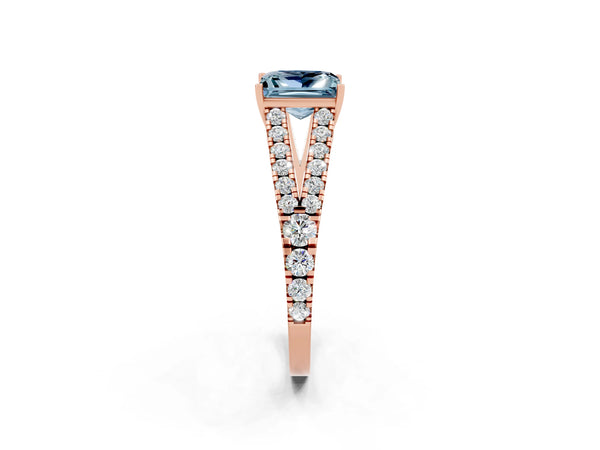 Rose gold Princess Cut Aquamarine Split Shank Pavé Engagement Ring with Four-Prong Setting