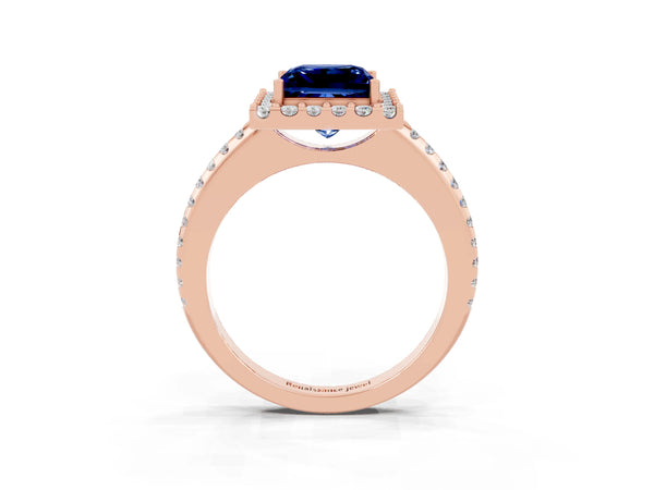 Rose gold Princess Cut Blue Sapphire Pavé Halo Ring with Four-Prong Setting