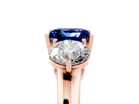 Rose gold Princess Cut Blue Sapphire Three-Stone Ring with Prong Setting and Classic Band_5