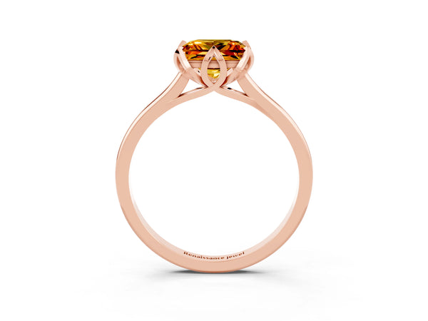 Rose gold Princess Cut Citrine Solitaire Ring with Flower Prong Setting and Classic Band