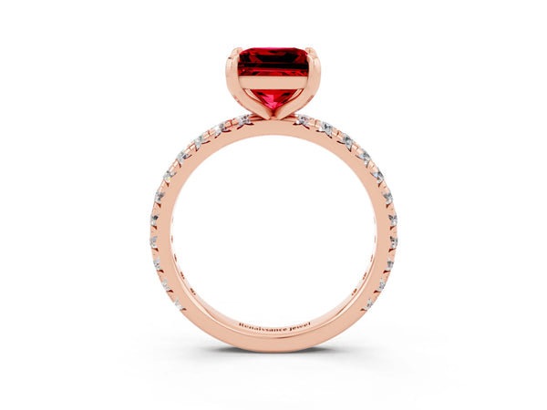 Rose gold Princess Cut Cut Diamond Pavé Band with Four-Prong Setting