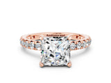 Rose gold Princess Cut Cut Diamond Pavé Band with Four-Prong Setting