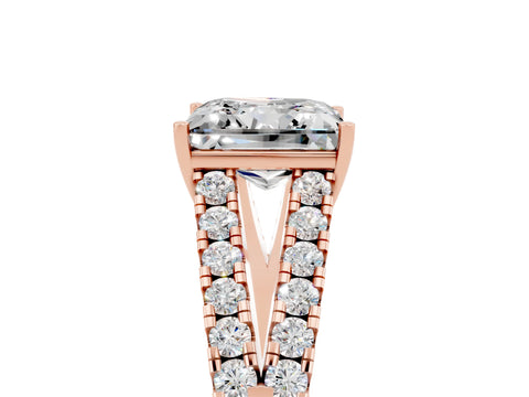 Rose gold Princess Cut Cut Split Shank Pave Diamond Engagement Ring with Four-Prong Setting_5