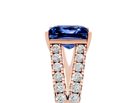 Rose gold Princess Cut Cut Split Shank Pave Diamond Engagement Ring with Four-Prong Setting_5
