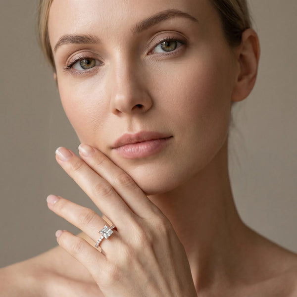 Rose gold Princess Cut Diamond Pavé Band Solitaire Ring with Prong Setting