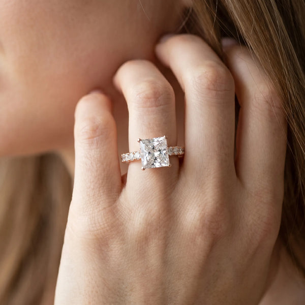 Rose gold Princess Cut Diamond Pavé Band Solitaire Ring with Prong Setting