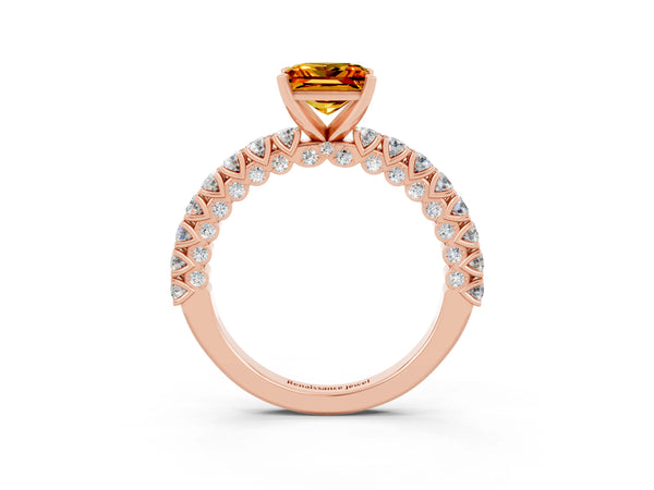 Rose gold Princess Cut Diamond Pavé Band Solitaire Ring with Prong Setting