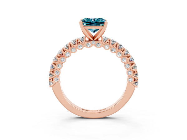Rose gold Princess Cut Diamond Pavé Band Solitaire Ring with Prong Setting