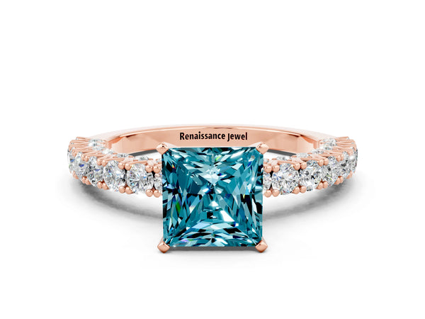 Rose gold Princess Cut Diamond Pavé Band Solitaire Ring with Prong Setting