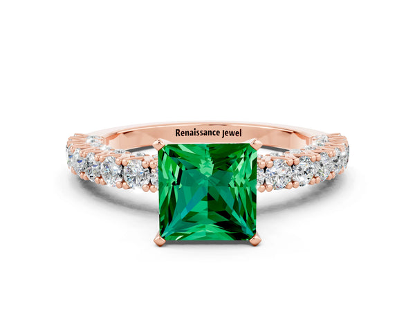 Rose gold Princess Cut Diamond Pavé Band Solitaire Ring with Prong Setting