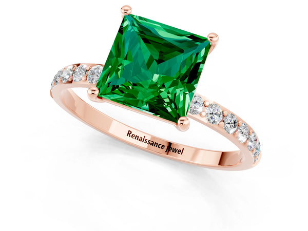 Rose gold Princess Cut Emerald Solitaire Ring with Round Pavé Shoulders and Prong Setting