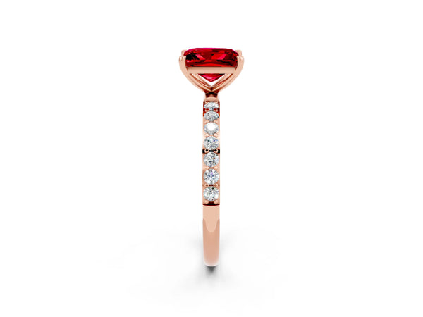 Rose gold Princess Cut Diamond Pavé Band with Six-Prong Setting