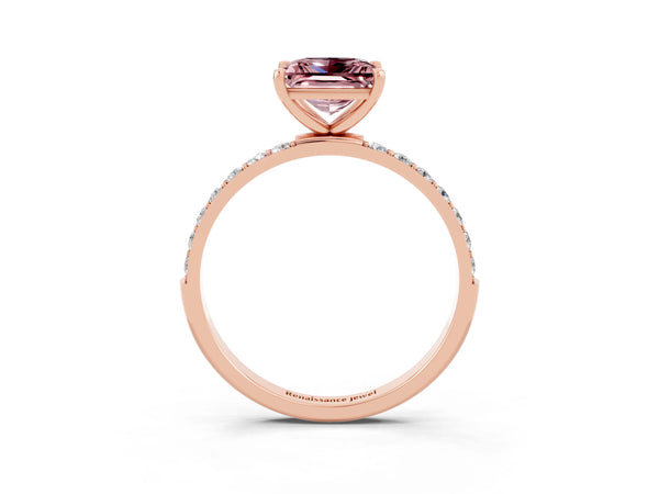 Rose gold Princess Cut Diamond Pavé Band with Six-Prong Setting