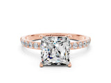 Rose gold Princess Cut Diamond Pavé Band with Six-Prong Setting