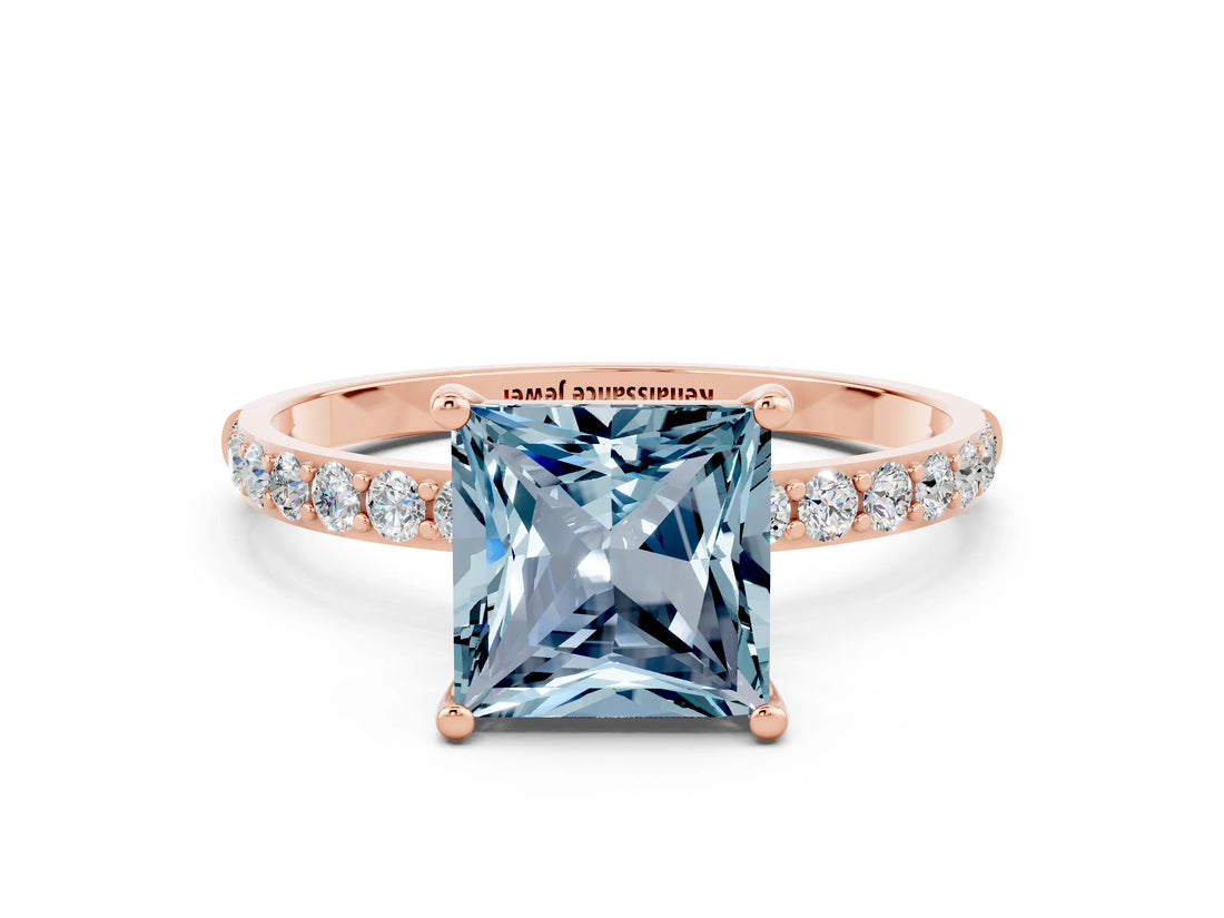 Rose gold Princess Cut Diamond Pavé Band with Six-Prong Setting