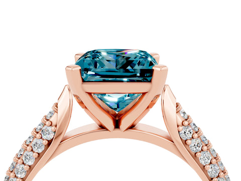 Rose gold Princess Cut Diamond Solitaire Engagement Ring with Pavé Band and Four-Prong Setting_4