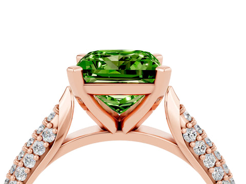 Rose gold Princess Cut Diamond Solitaire Engagement Ring with Pavé Band and Four-Prong Setting_4