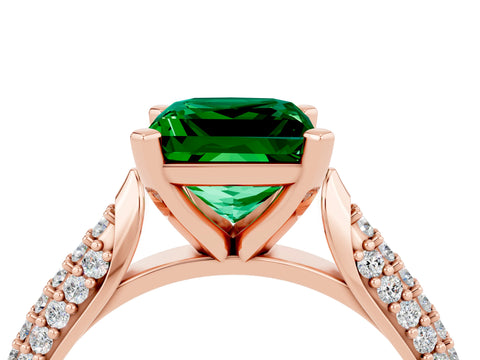 Rose gold Princess Cut Diamond Solitaire Engagement Ring with Pavé Band and Four-Prong Setting_4